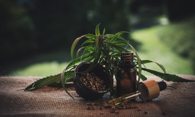 The Complete Guide to Hemp Oil Use